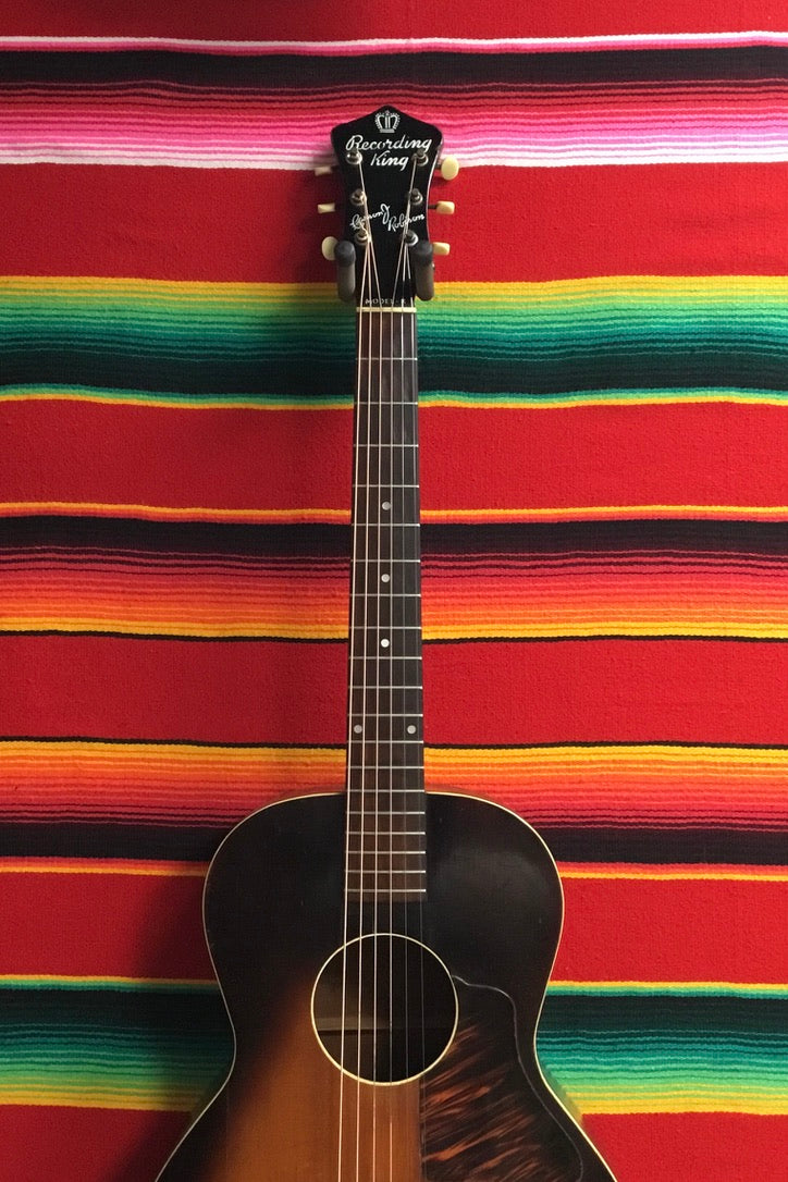 Recording King 1115 Carson J. Robison Model-K Sunburst (1937-39)