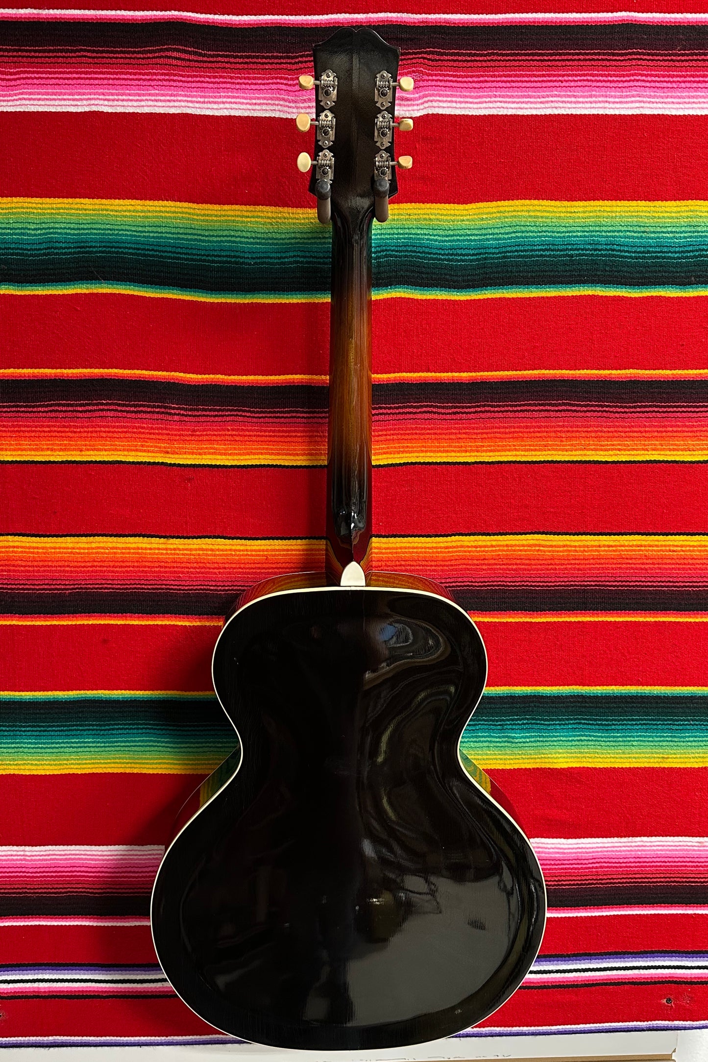 Epiphone Zenith Sunburst (1951)