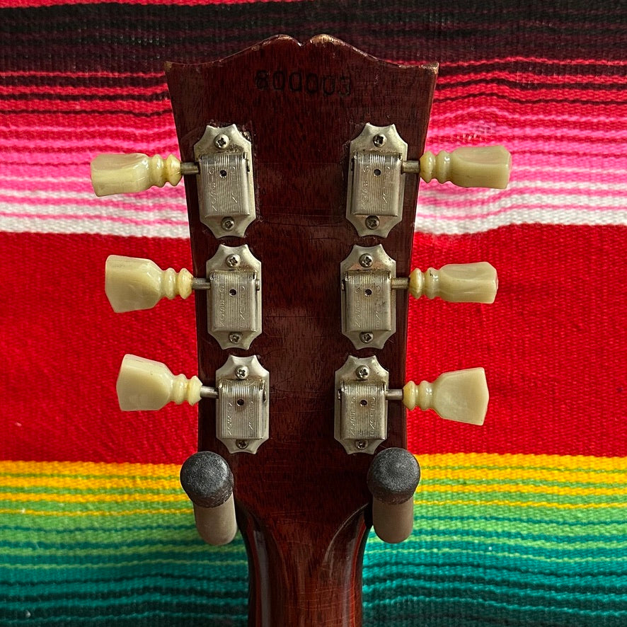 Gibson J-45ADJ Cherry Sunburst (1966)