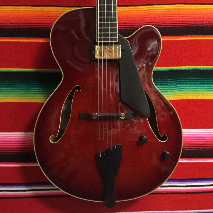 Peerless LeeLa Transparent Red (2010s)