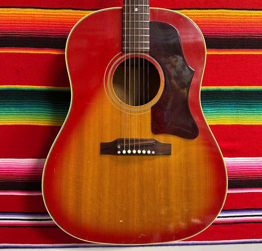 Gibson J-45ADJ Cherry Sunburst (1966)