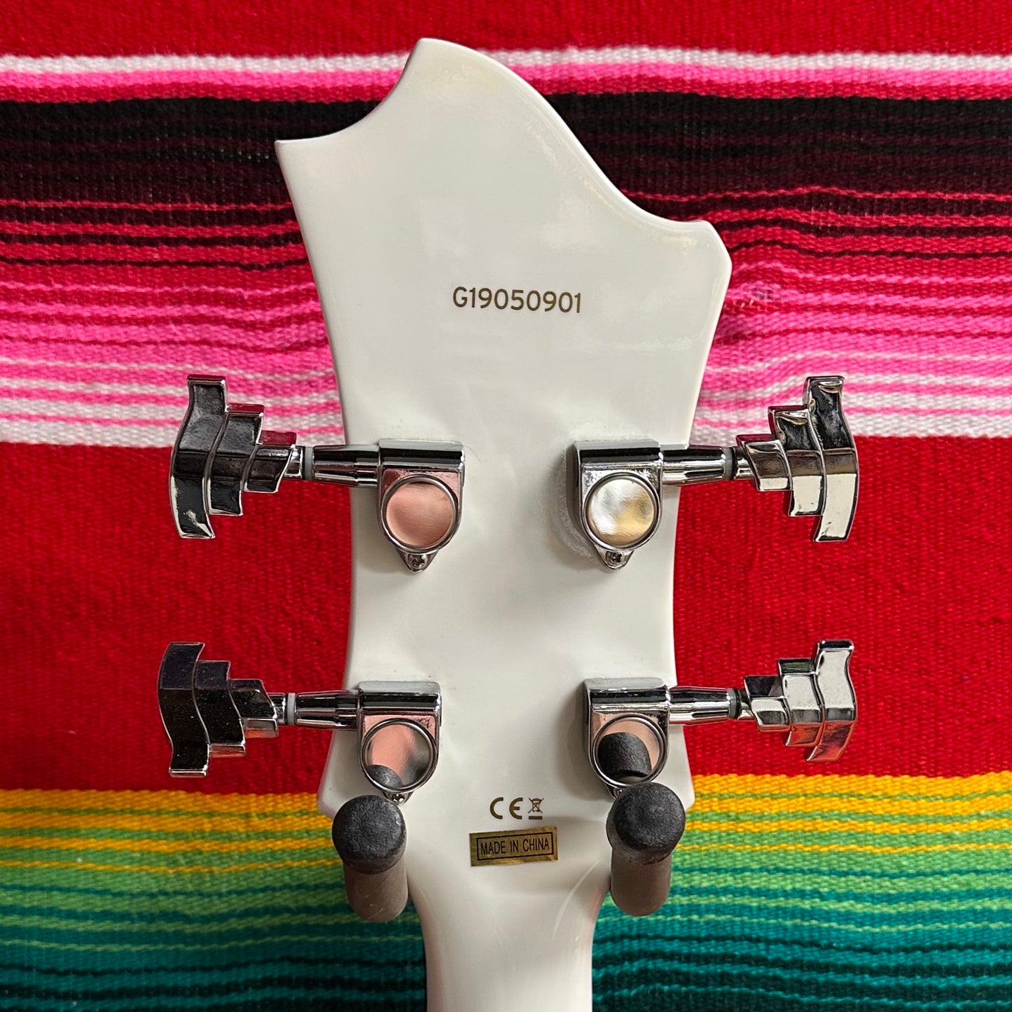 Hagstrom Swede Bass White Gloss (2019)