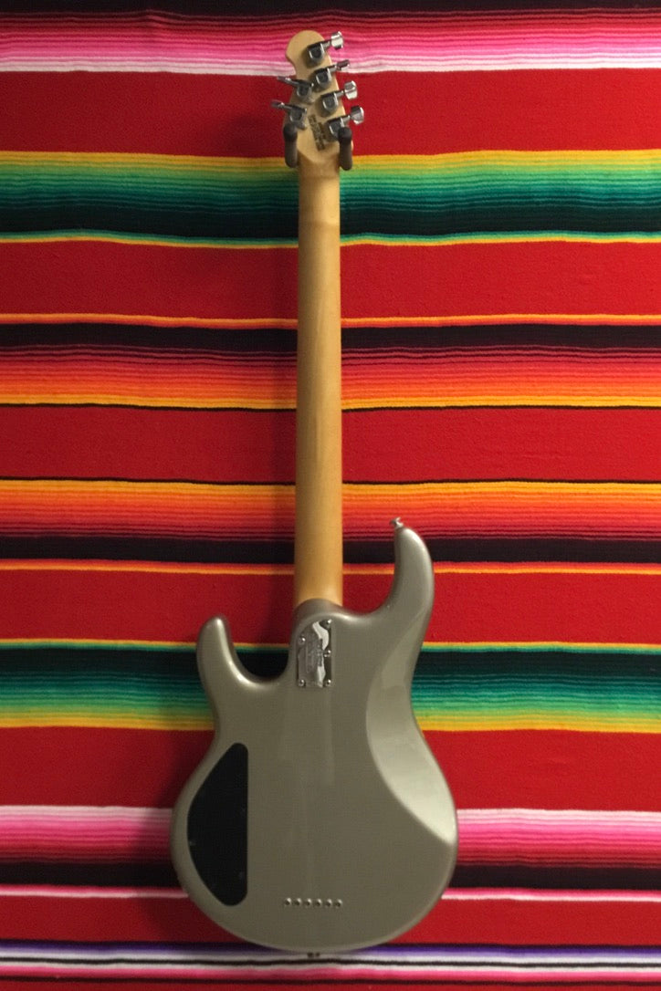 Ernie Ball/Music Man Silhouette Bass Pearl Platinum (2001)