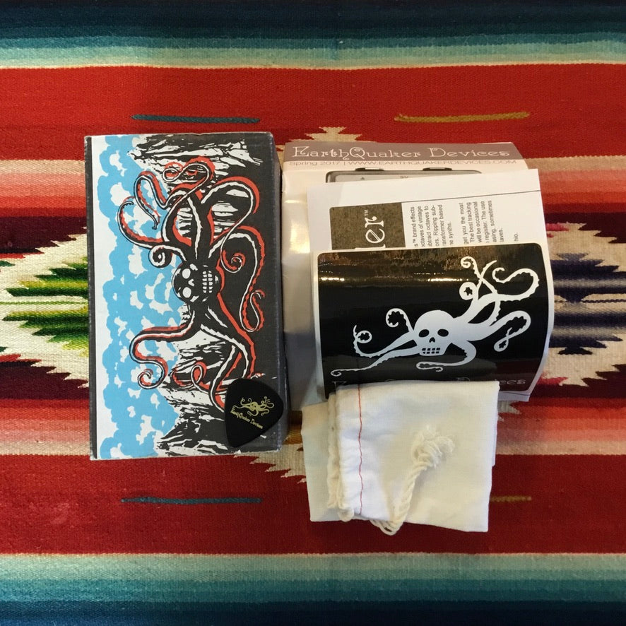 EarthQuaker Devices Bit Commander Guitar Synthesizer V2