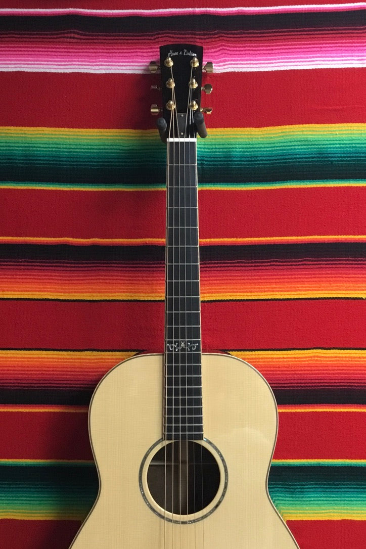 Huss and Dalton CM-12 Custom Non-Cutaway Natural (2020)