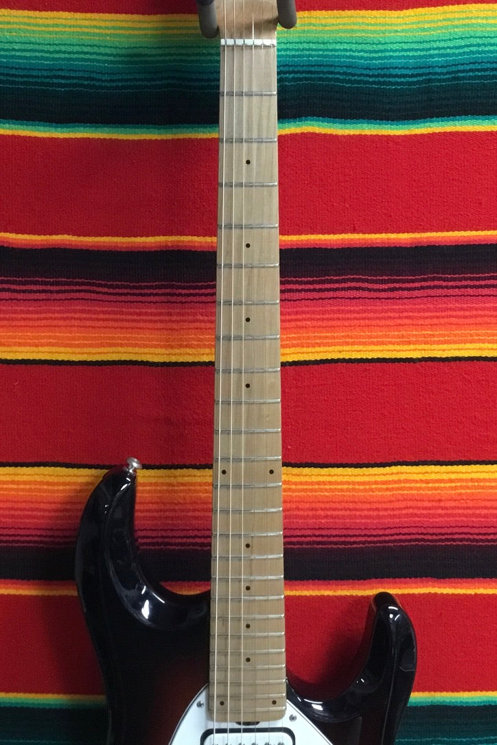 Ernie Ball/Music Man Silhouette Vintage Sunburst (2012)
