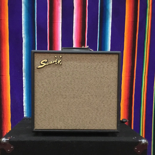 Swart STR-Tremolo in Tuxedo