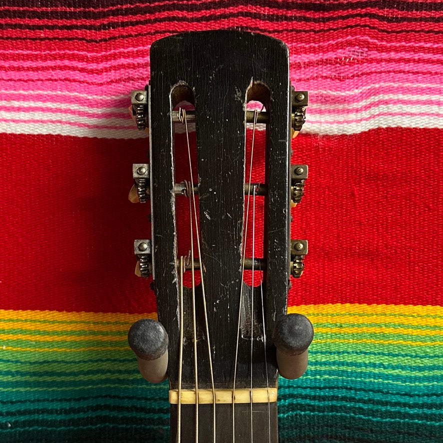 Regal Dobro Model 27 Sunburst (1933-39)