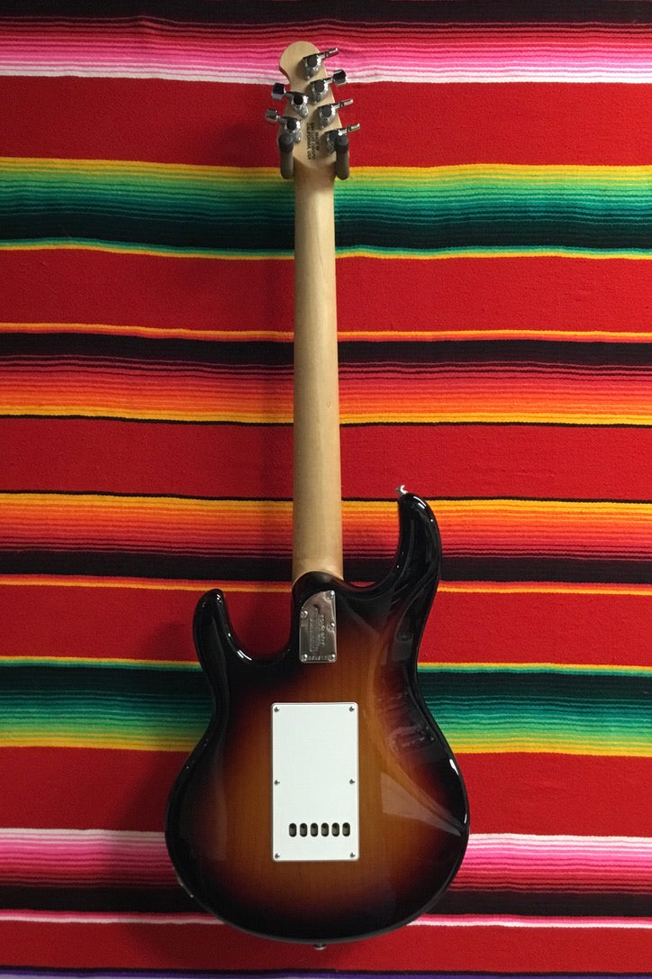Ernie Ball/Music Man Silhouette Vintage Sunburst (2012)