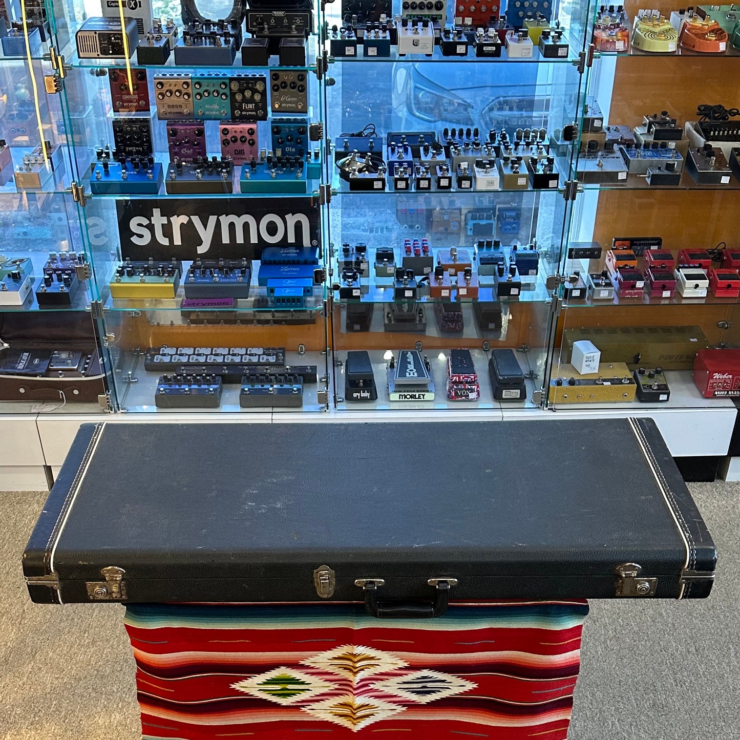 Rickenbacker 330 Mapleglo (1986)