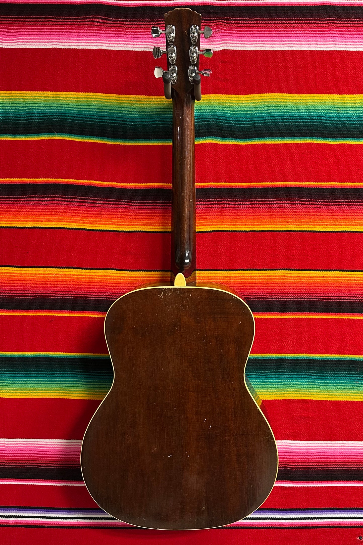 Goya M-24 000 Sunburst (1963)