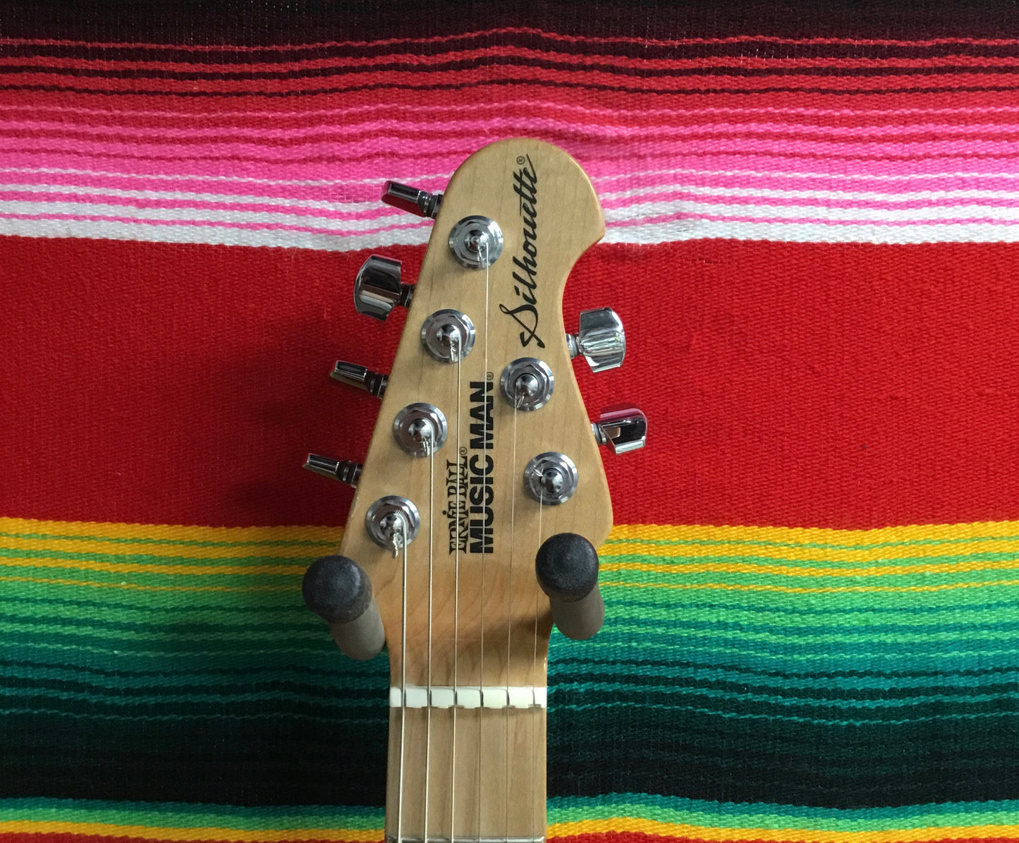 Ernie Ball/Music Man Silhouette Vintage Sunburst (2012)