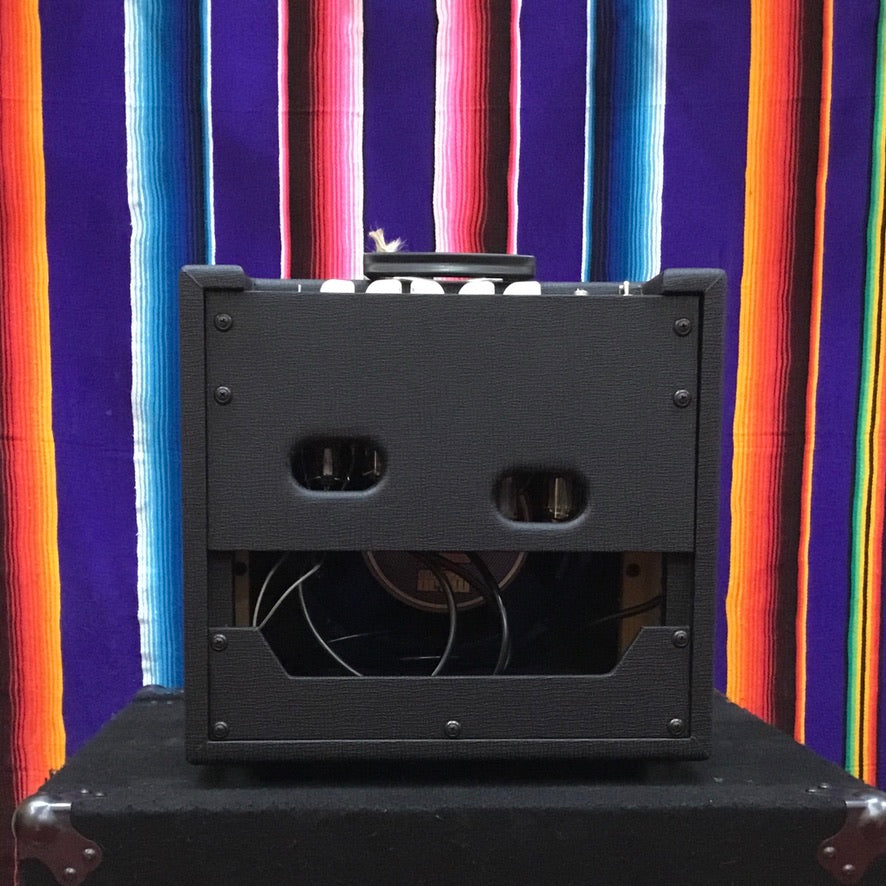 Swart STR-Tremolo in Tuxedo