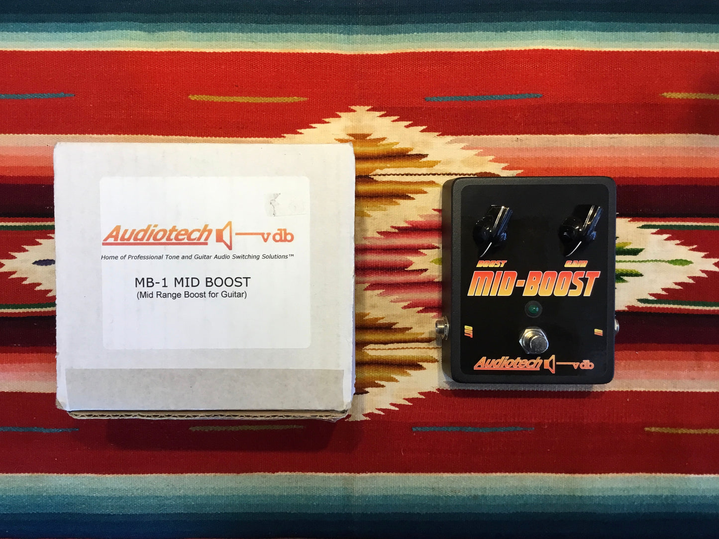 Audiotech MB-1 Mid Boost Black