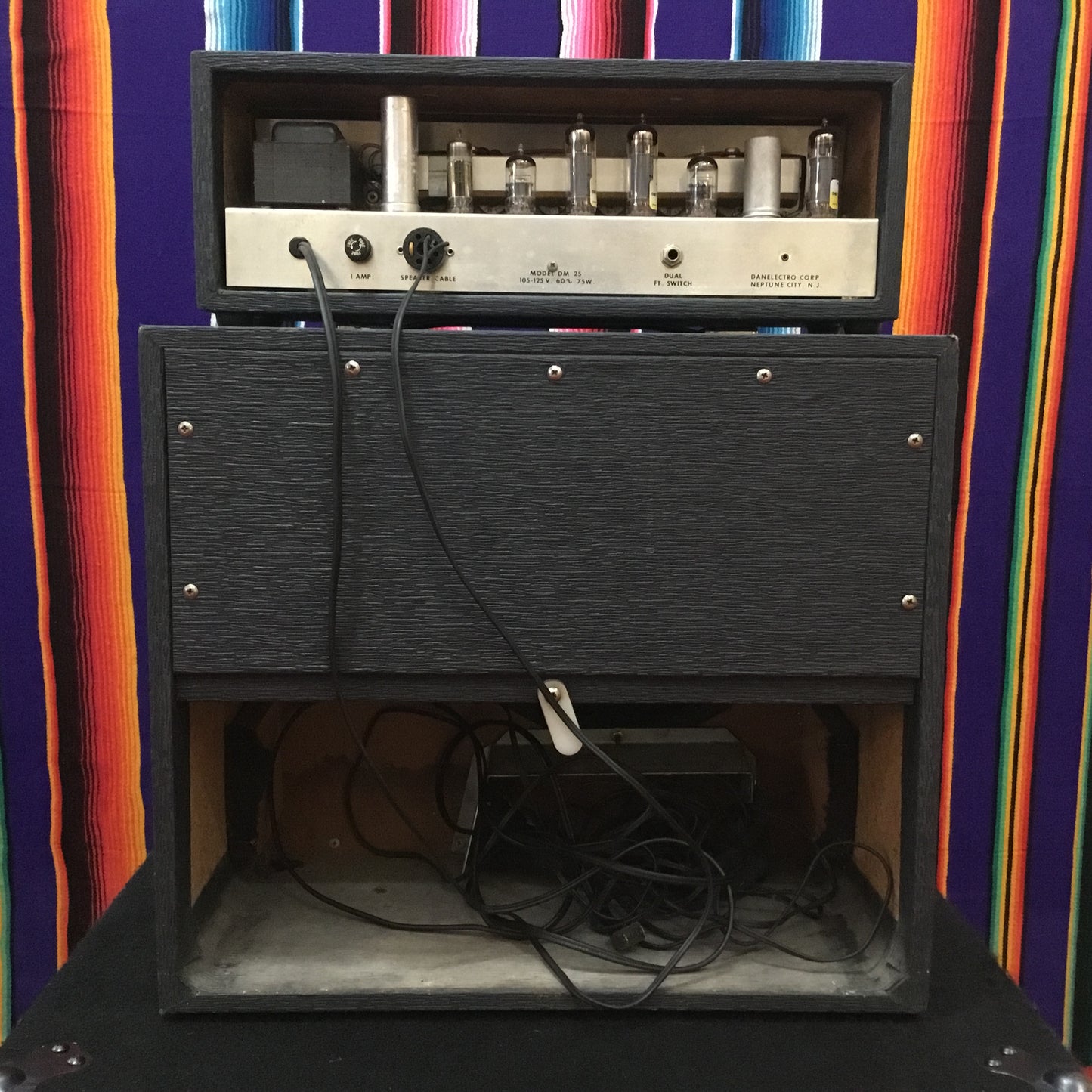 Danelectro DM25 (1965-66)