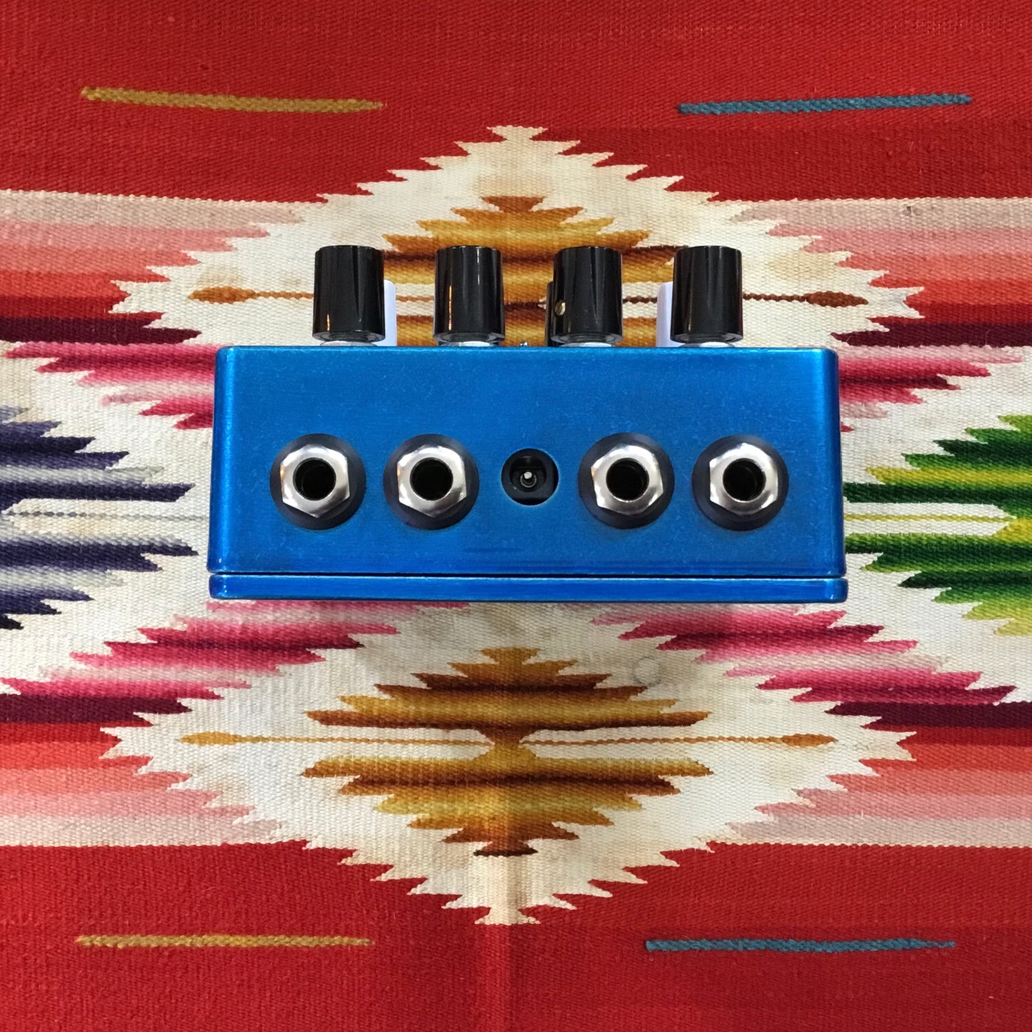 EarthQuaker Devices Avalanche Run Stereo Delay and Reverb Pedal with Tap Tempo