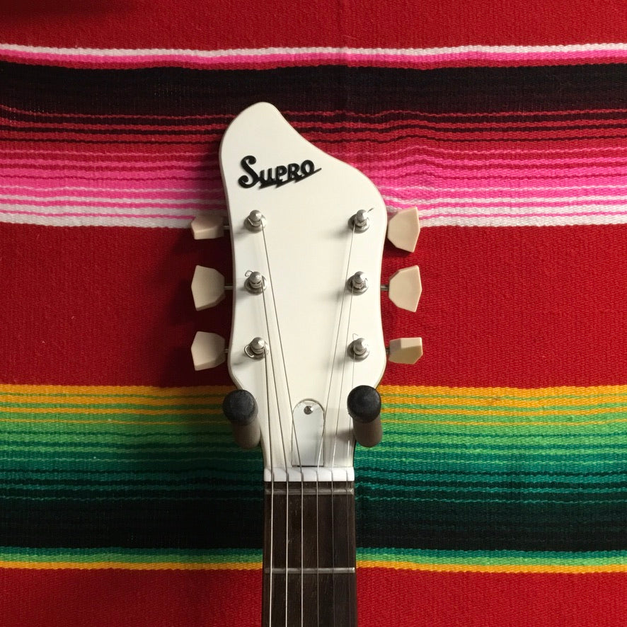 Supro 1572SW Belmont Single Pickup Americana Series Electric Guitar Sparkle White