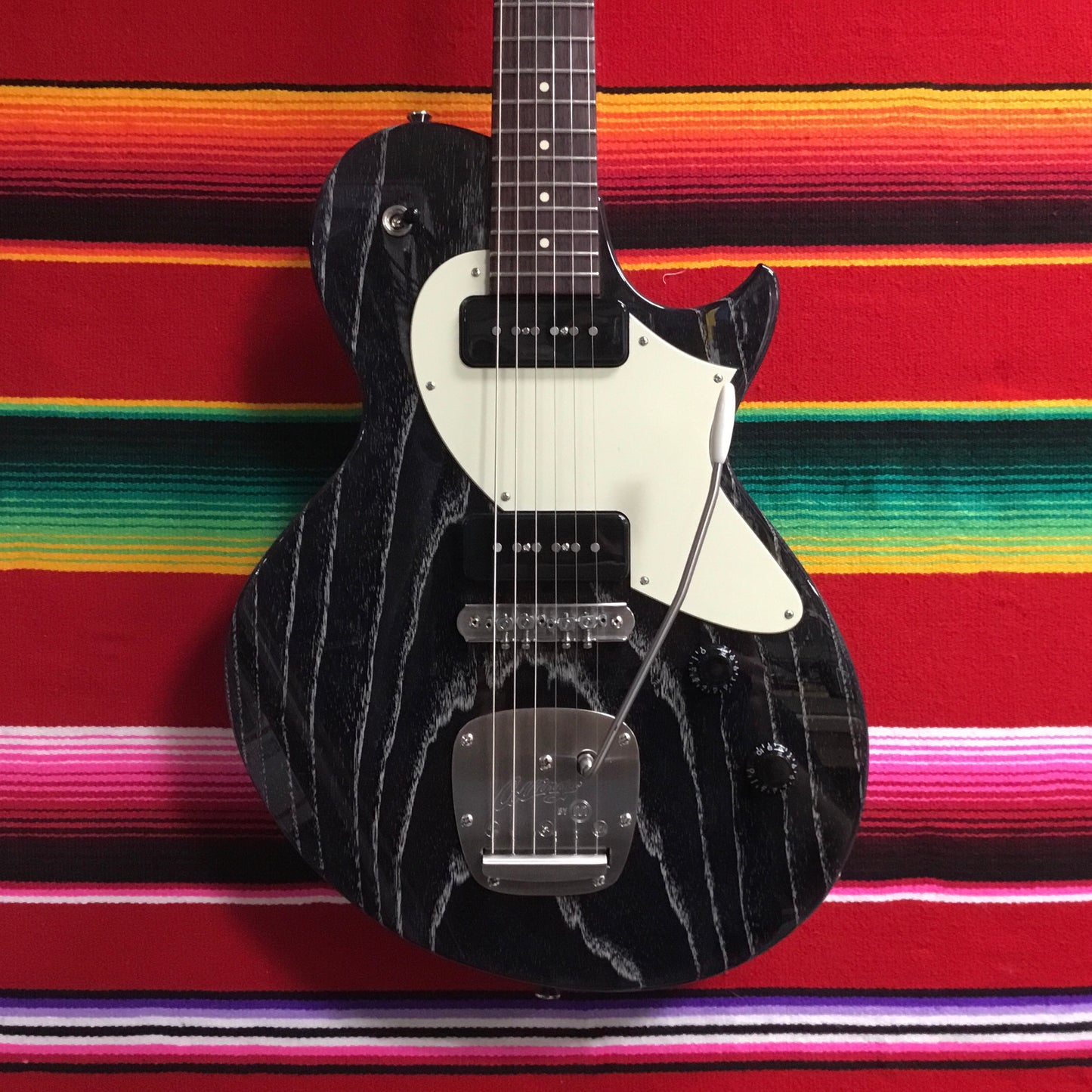 Collings 360 LT M in Doghair Nitrocellulous Lacquer Finish