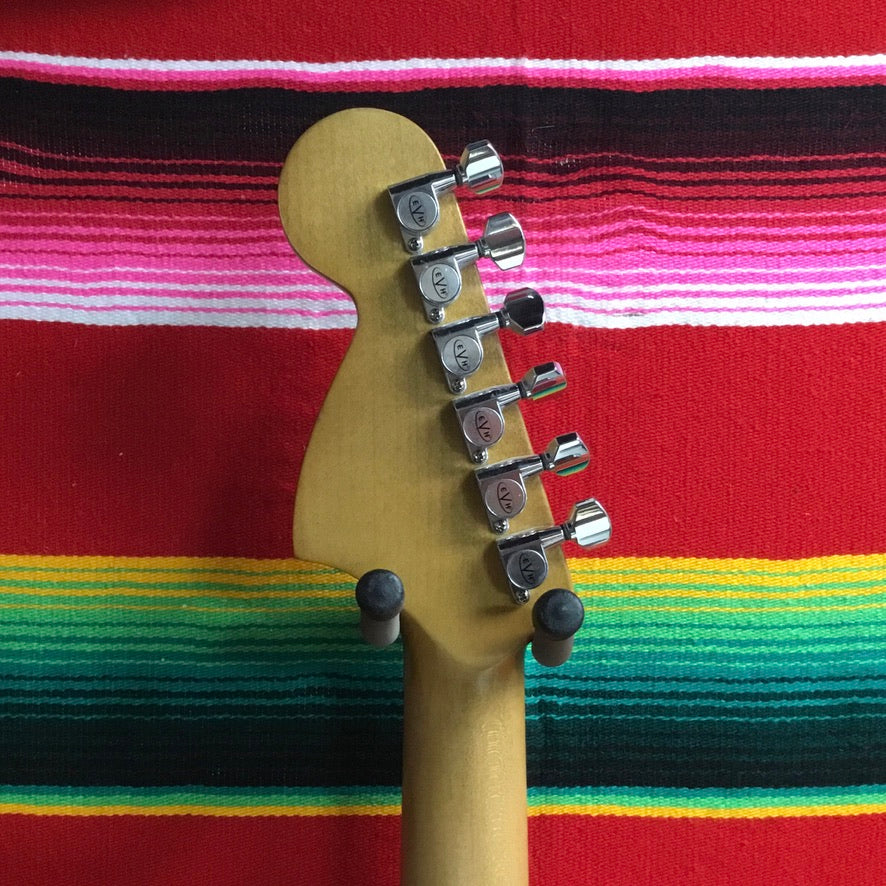 EVH Striped Series '78 Eruption White/Black Stripes (2021)