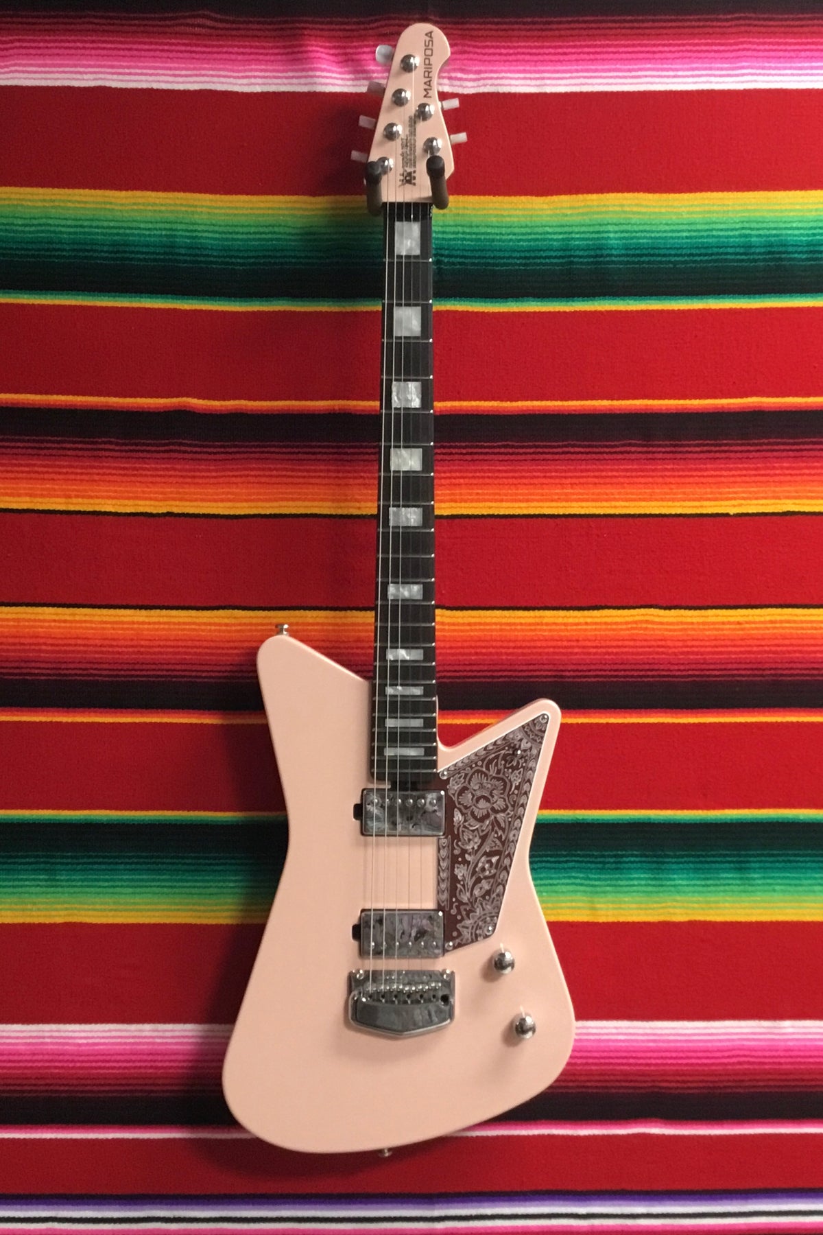 Ernie Ball/Music Man Mariposa Pueblo Pink (2020)