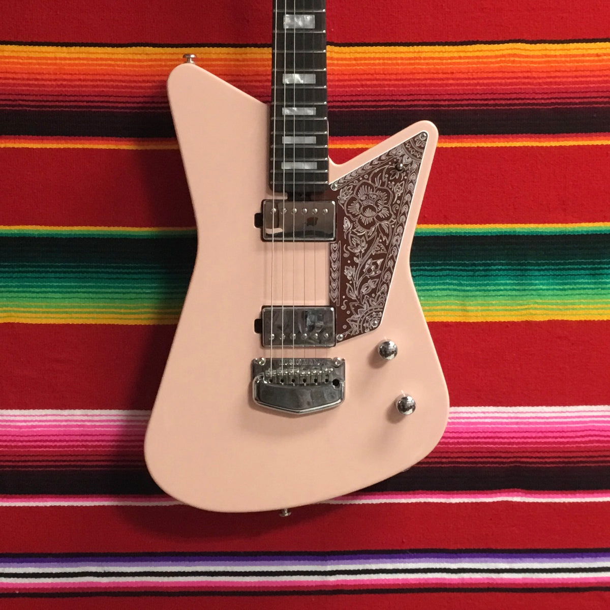 Ernie Ball/Music Man Mariposa Pueblo Pink (2020)