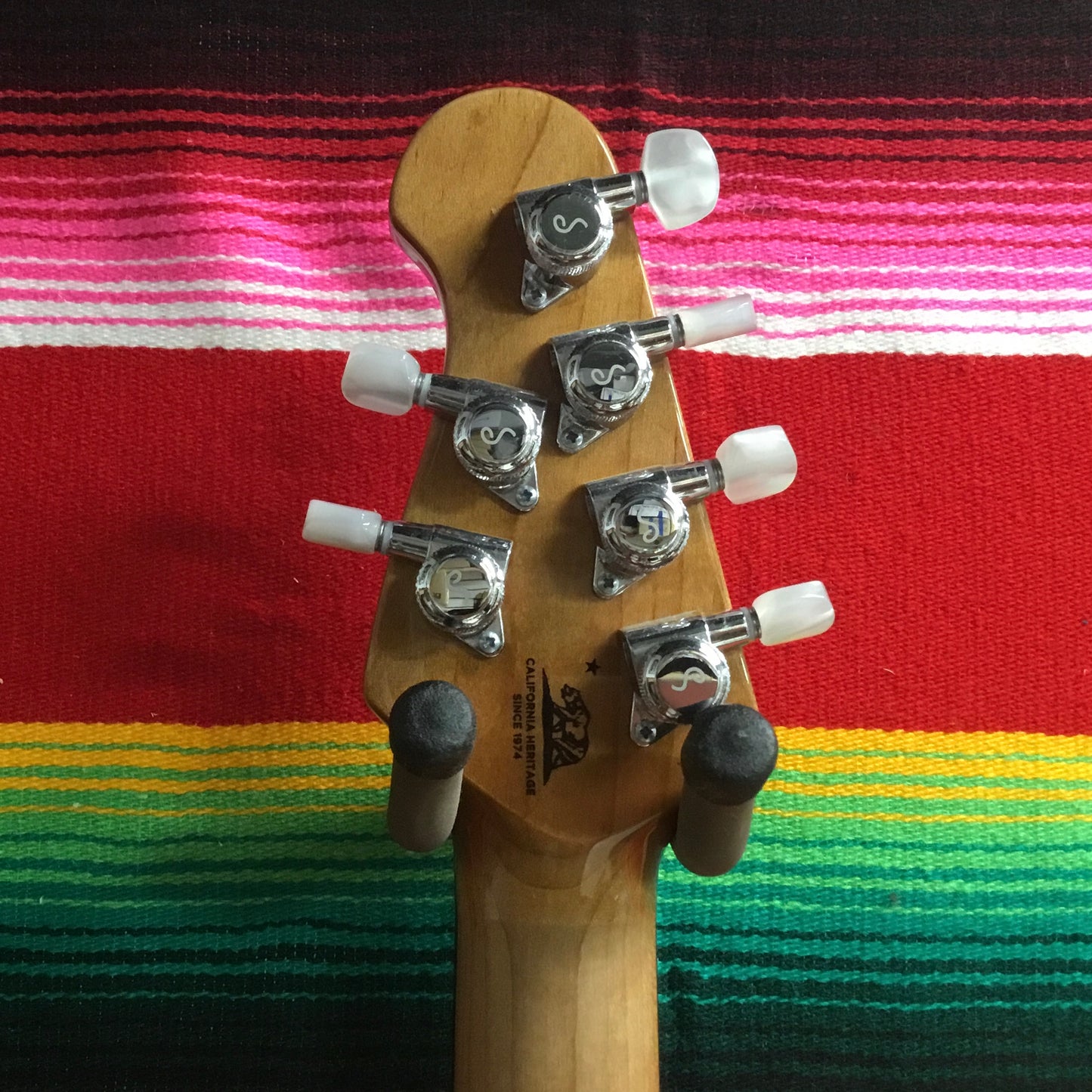 Ernie Ball/Music Man Mariposa Pueblo Pink (2020)
