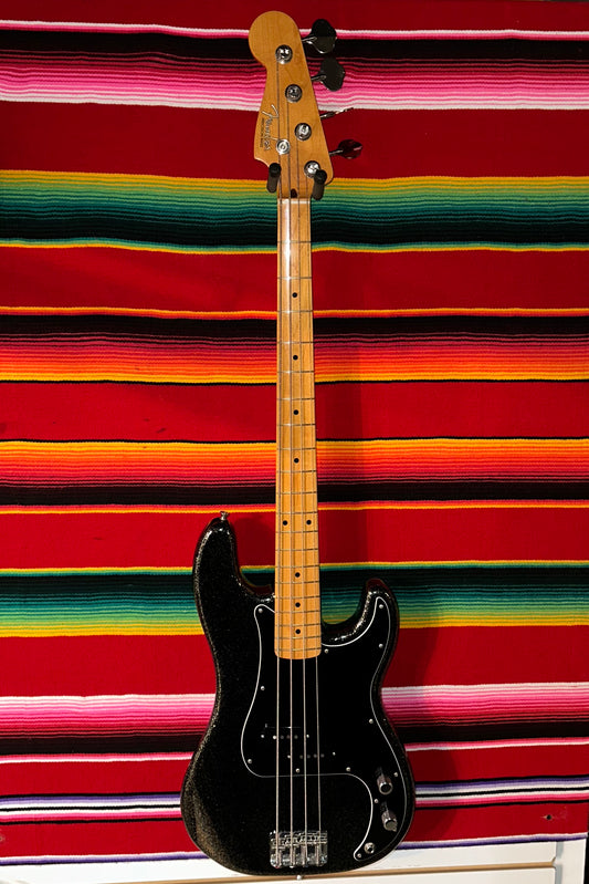 Fender J Precision Bass Black Gold (2023)