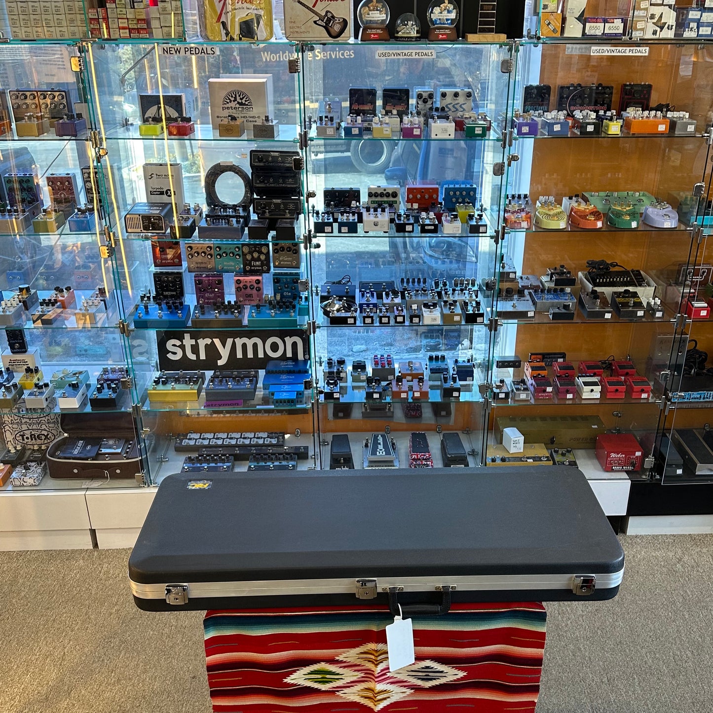 Rickenbacker 330 Jetglo (2017)