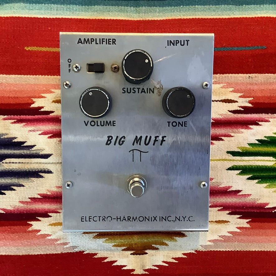 Electro-Harmonix Triangle Big Muff Pi V2 (1972)