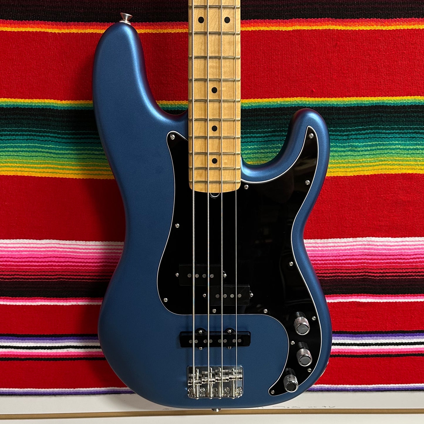 Fender American Performer Precision Bass Satin Lake Placid Blue (2021)