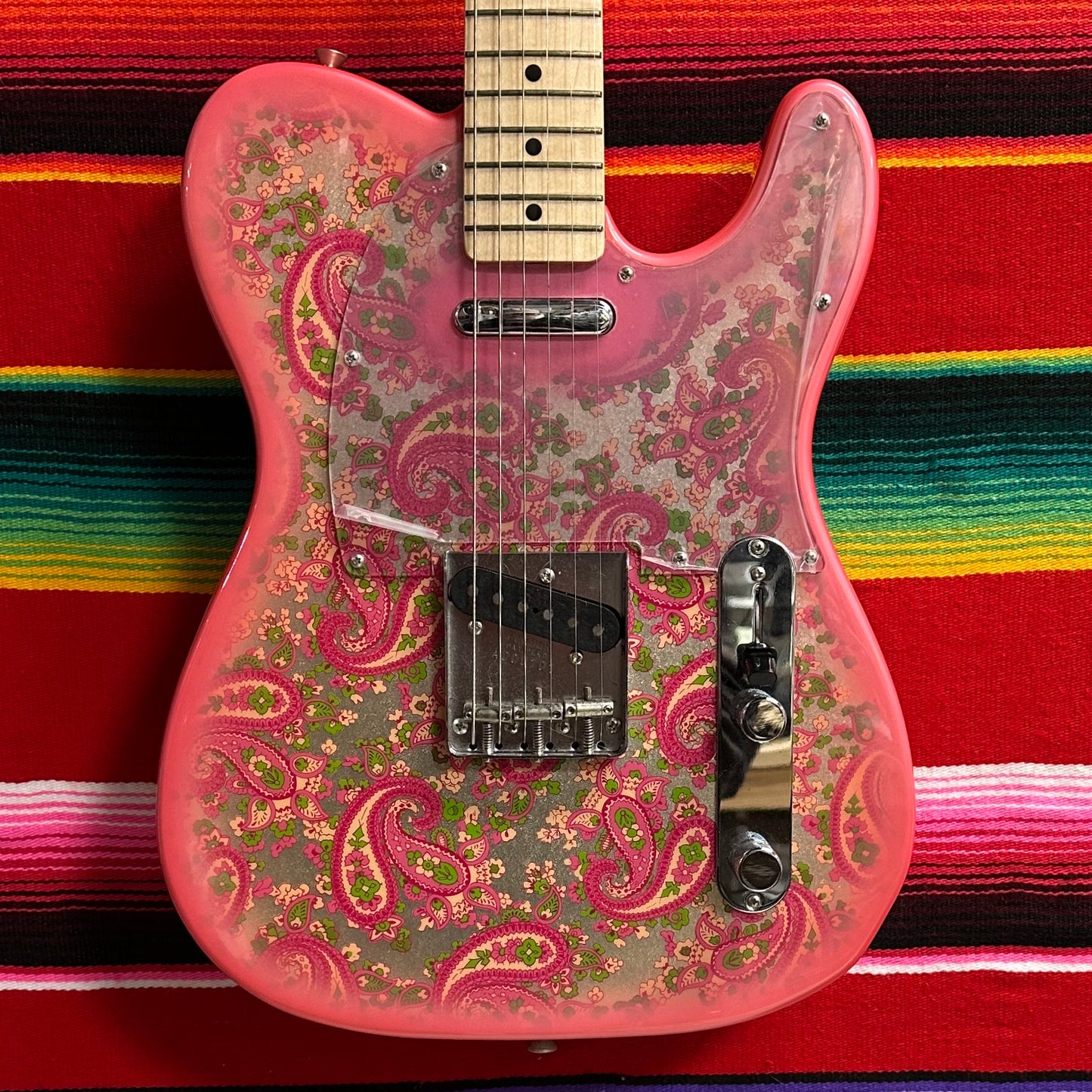 Fender CIJ Paisley Telecaster Pink Paisley (2002)