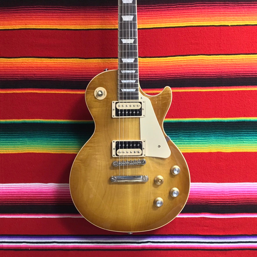 Gibson Les Paul Classic in Honeyburst (2023)