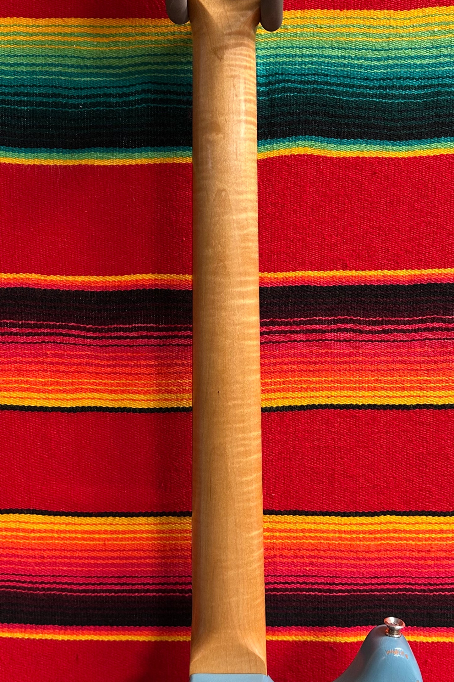 Fender MIM JMJ Road Worn Mustang Bass Faded Daphne Blue (2022)