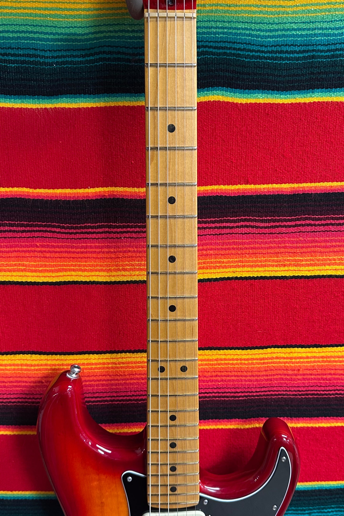 Fender American Ultra Luxe Stratocaster Plasma Red Burst (2021)