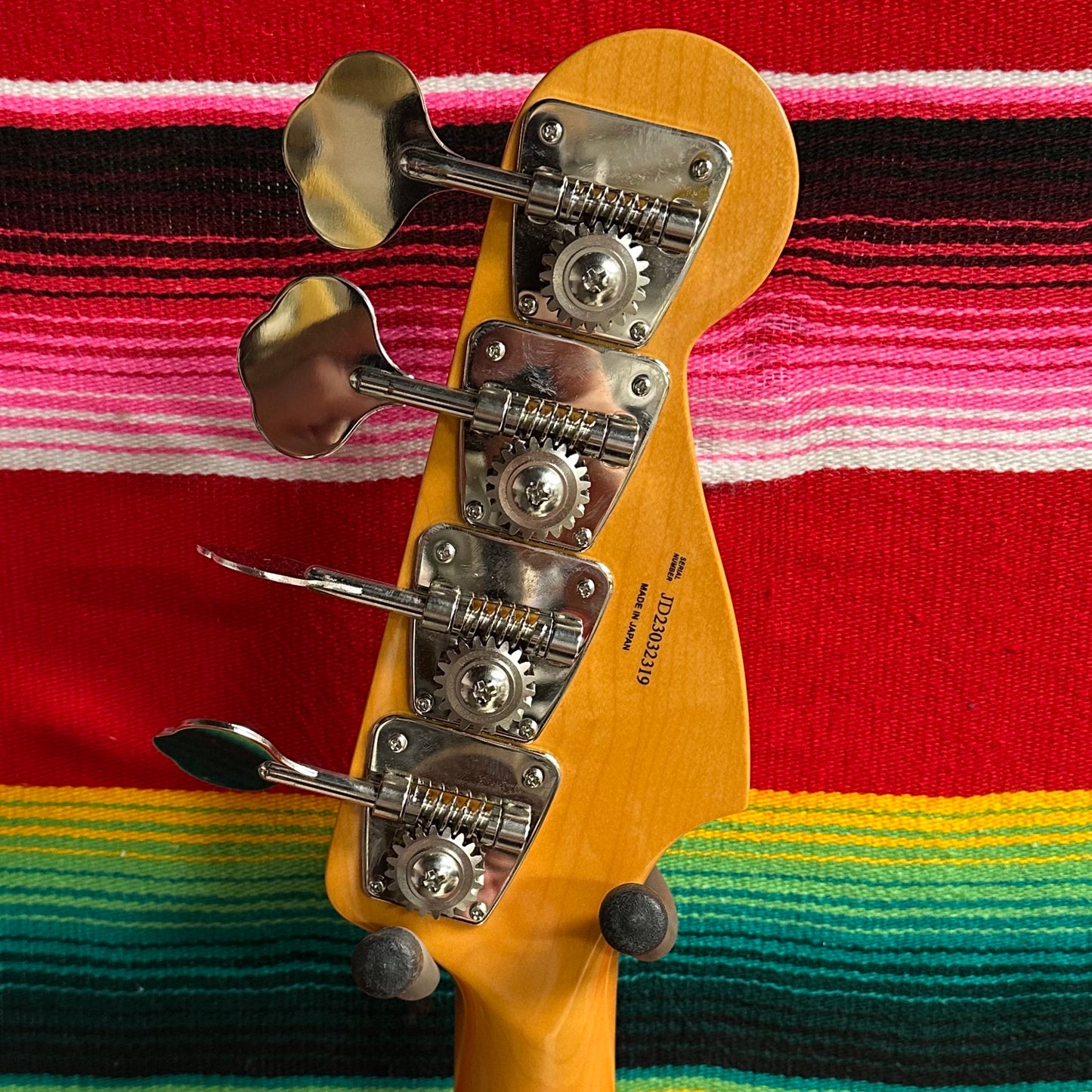 Fender J Precision Bass Black Gold (2023)