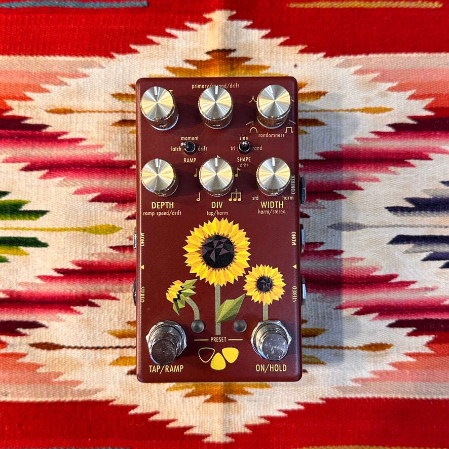 Flower Pedals Sunflower Deluxe Tremolo (2022)