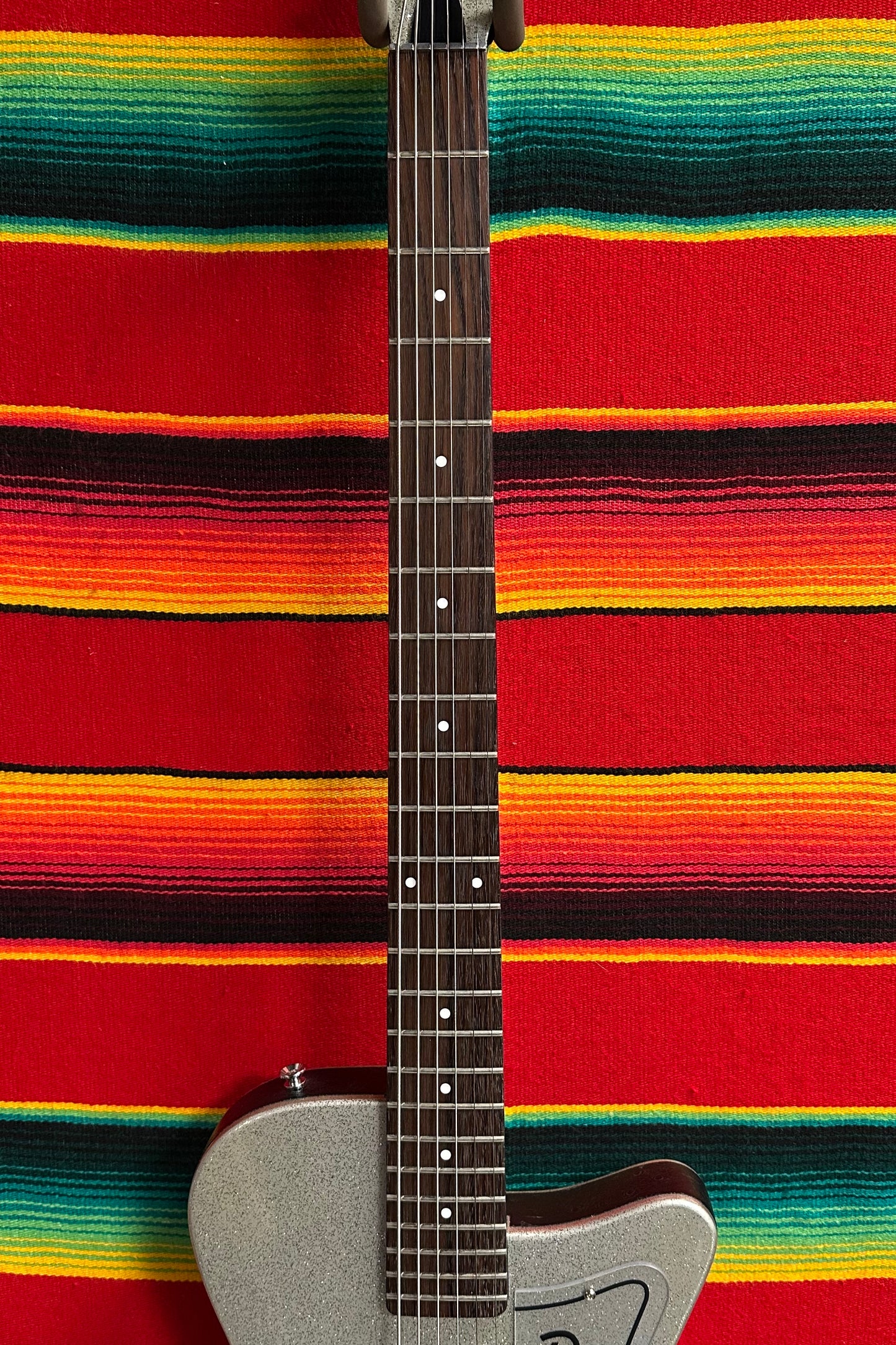 Danelectro '56 Baritone Silver Metalflake