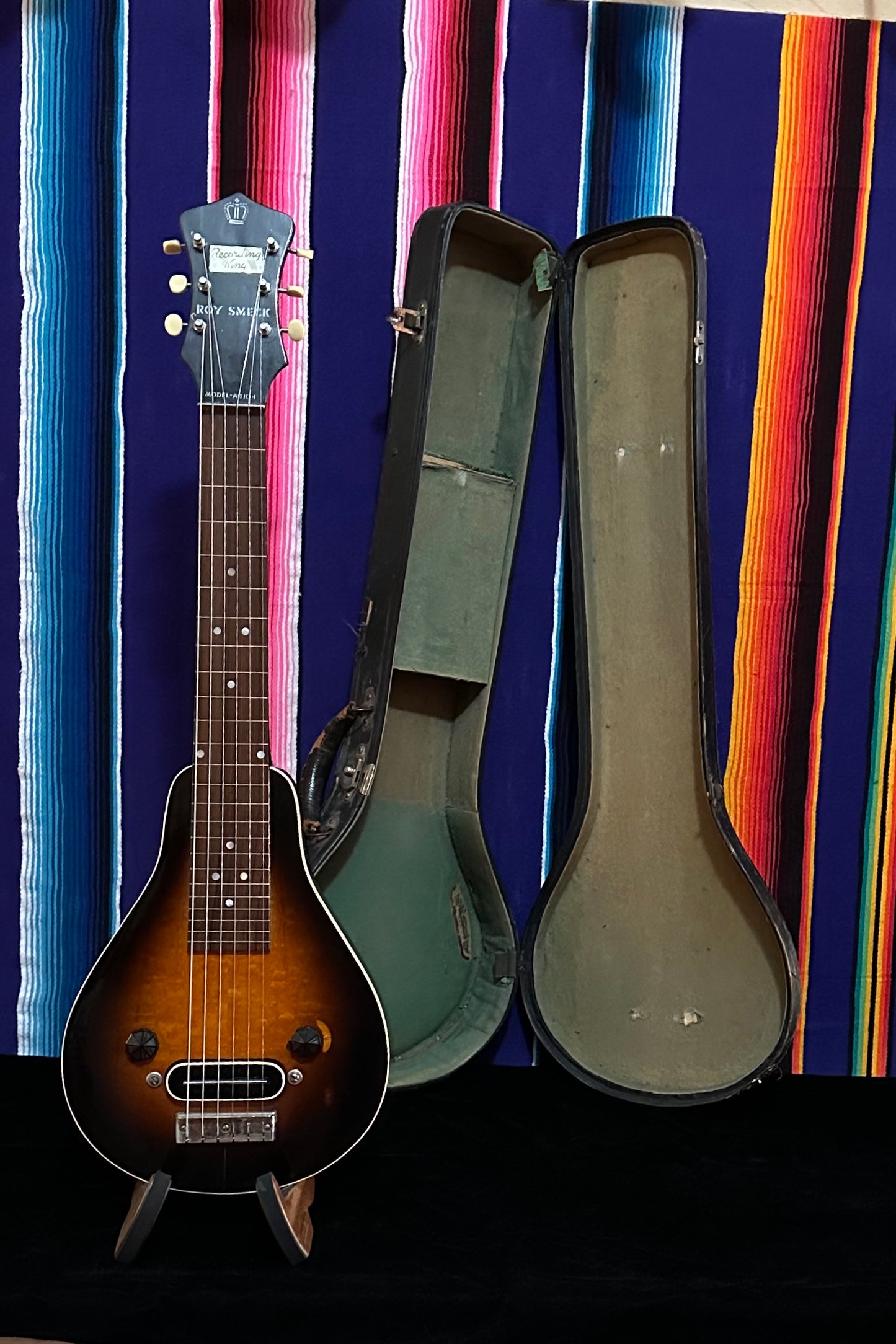 Recording King Roy Smeck Model AB104 Sunburst (1938)