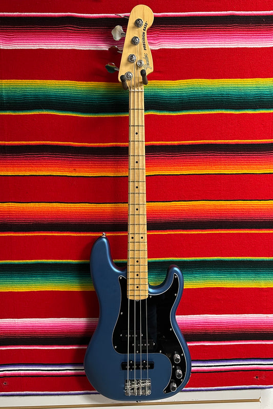 Fender American Performer Precision Bass Satin Lake Placid Blue (2021)