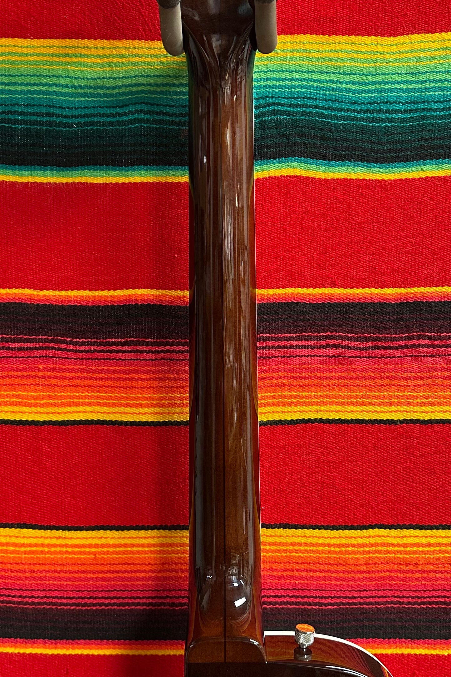 Gretsch G6129T-89VS in Bigsby Gold Sparkle (2022)