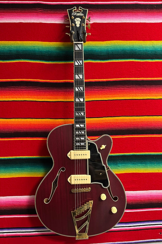 D'Angelico Deluxe 59 Satin Trans Wine (2022)
