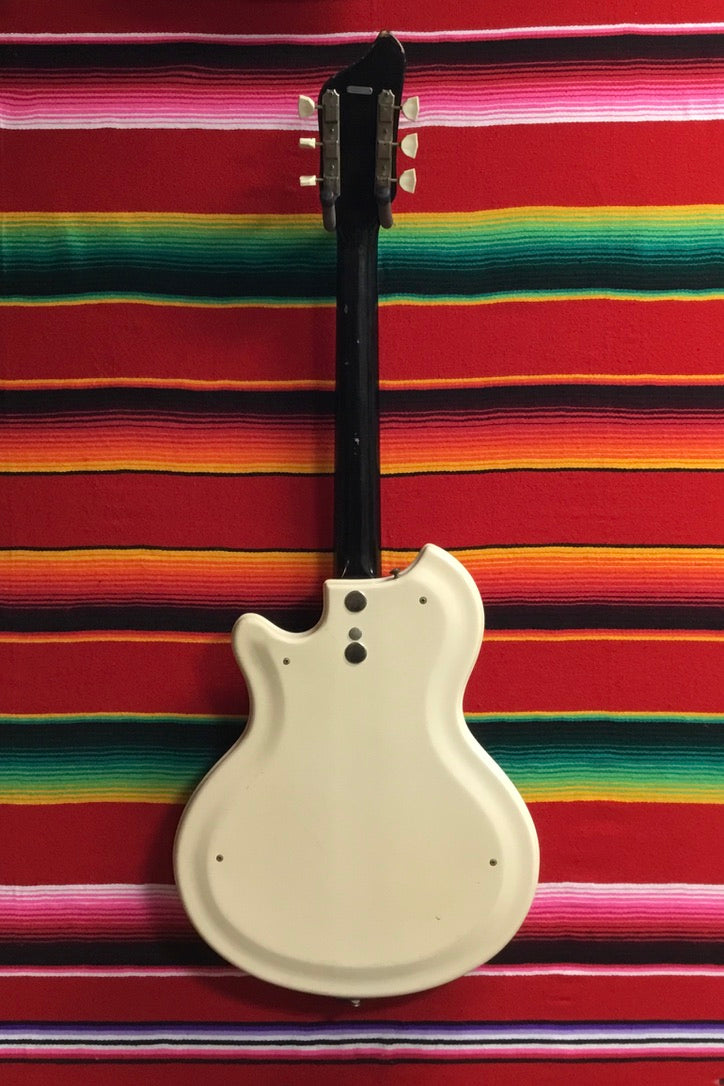 Supro Martinique in Ermine White