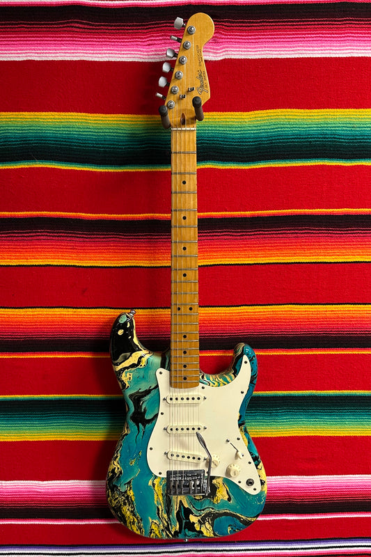 Fender "Bowling Ball"  Standard Stratocaster Marble Blue (1983)