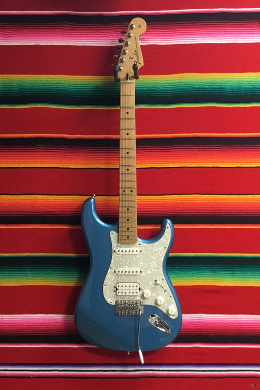 Fender Standard Stratocaster HSS Lake Placid Blue (2010)