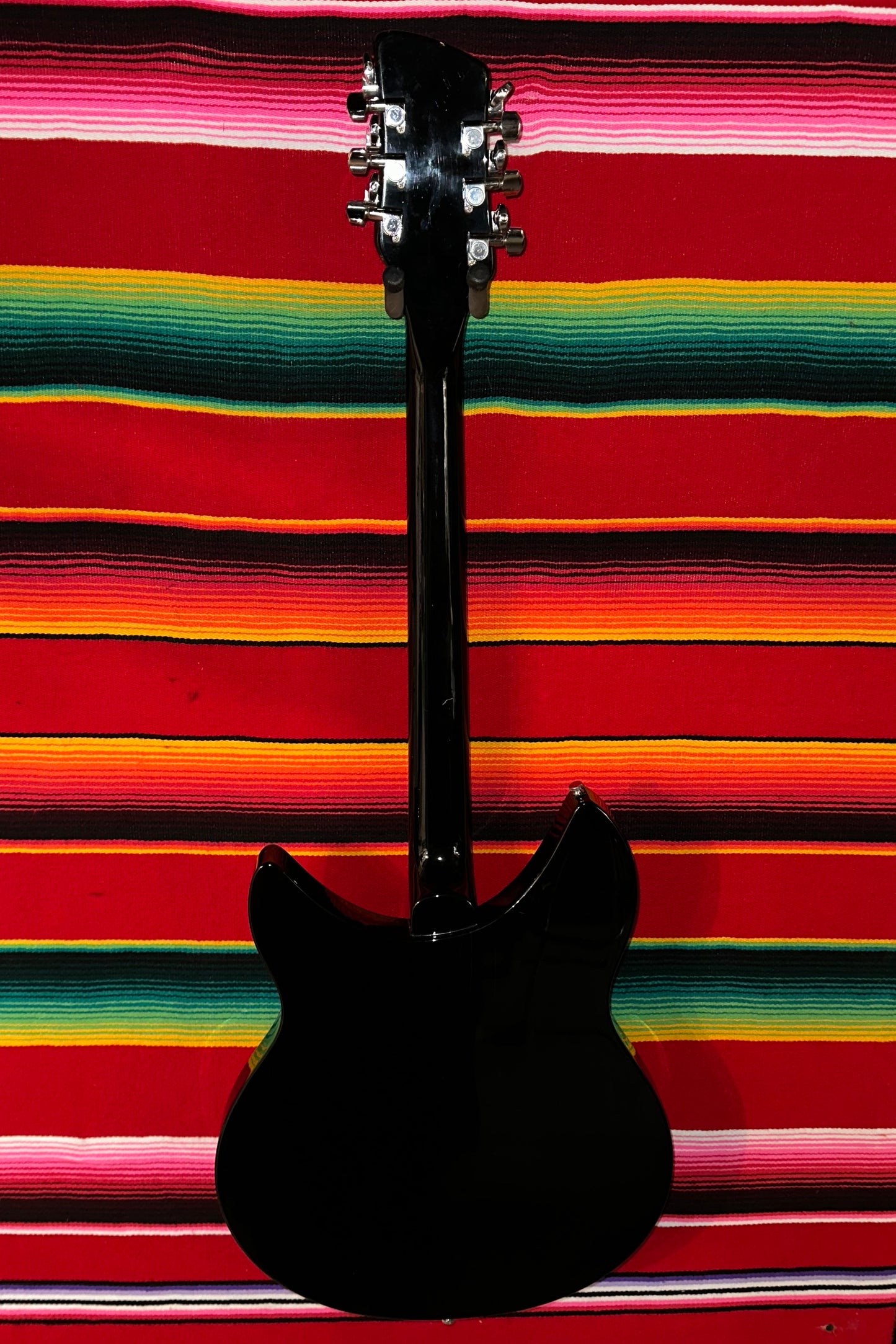 Rickenbacker 330/12 Jetglo (1991)