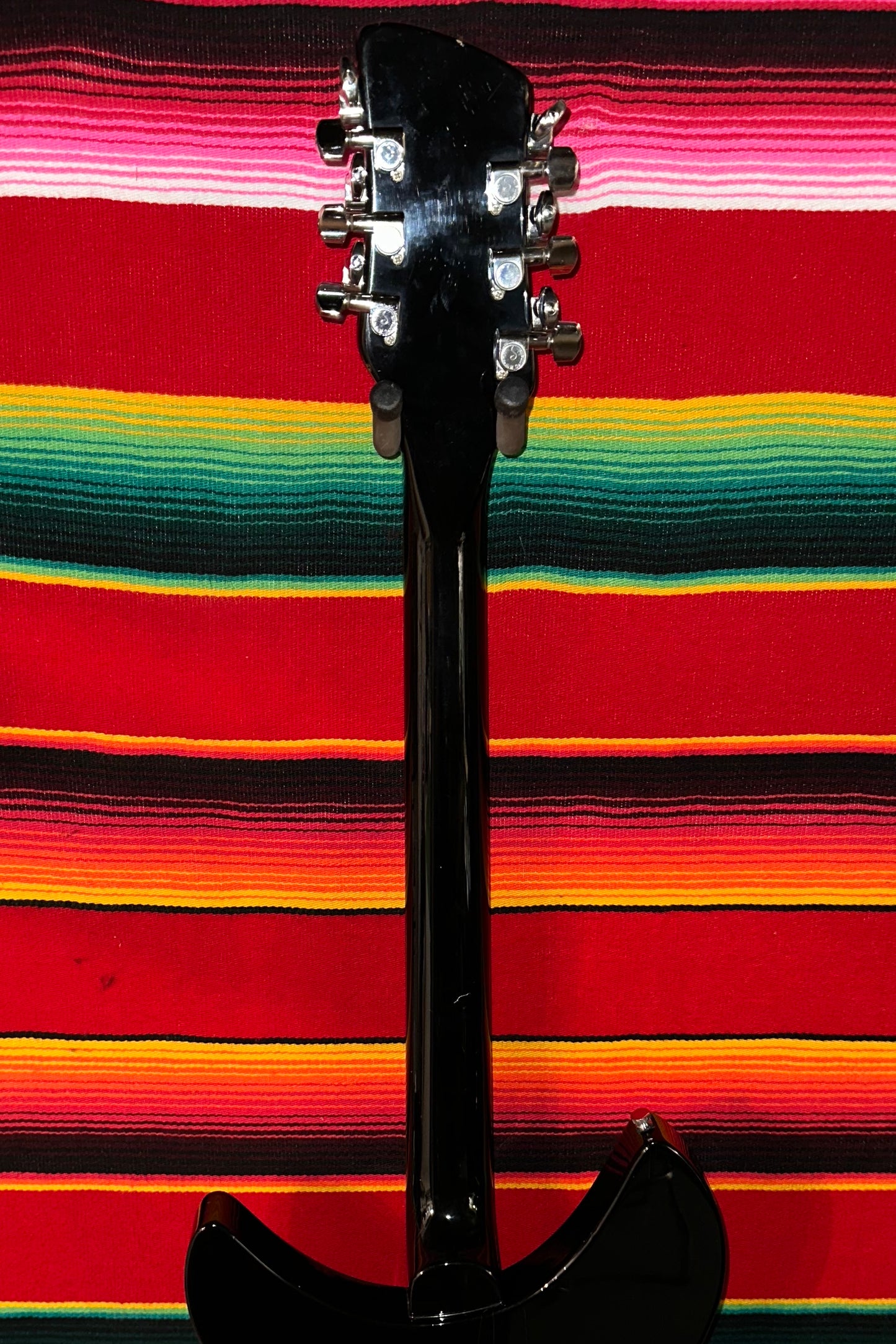 Rickenbacker 330/12 Jetglo (1991)