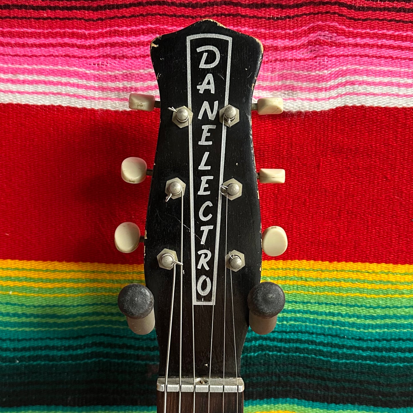 Danelectro Model 3011 DC-1 Shorthorn Black (1958-59)