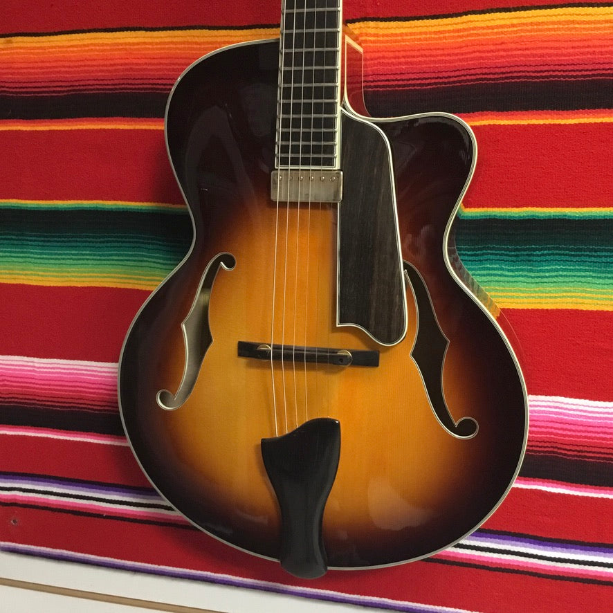 Eastman AR805CE-CS Sunburst (2019)