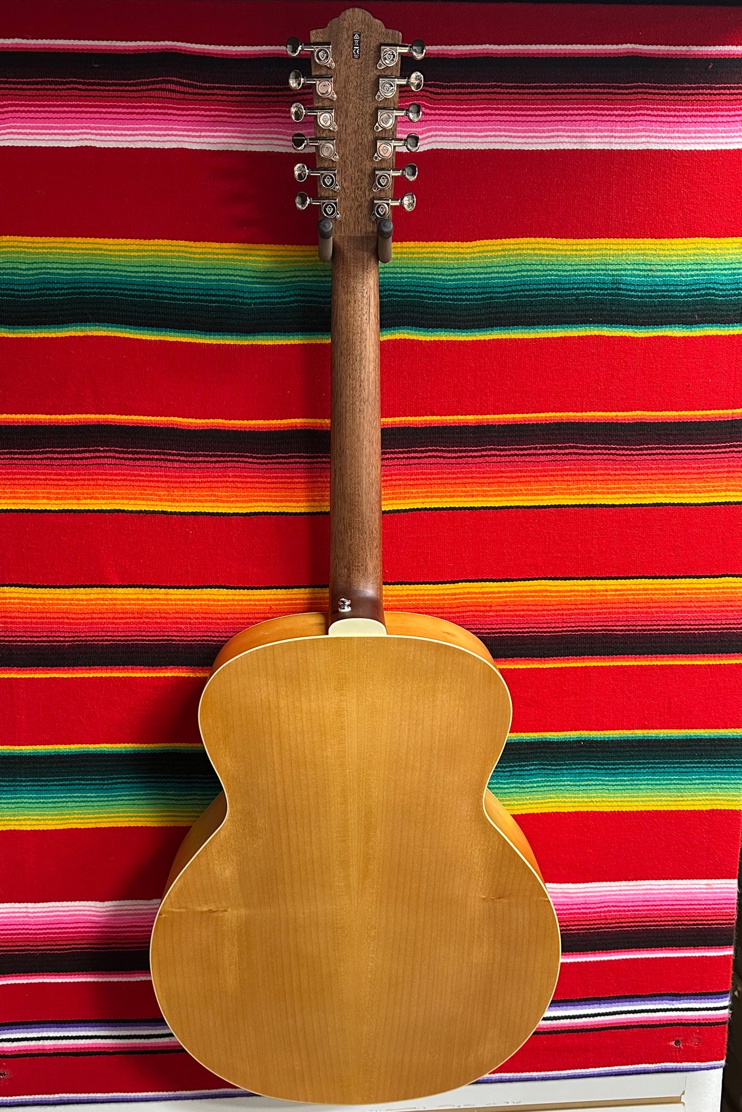 Guild Westerly Collection F-2512E Maple