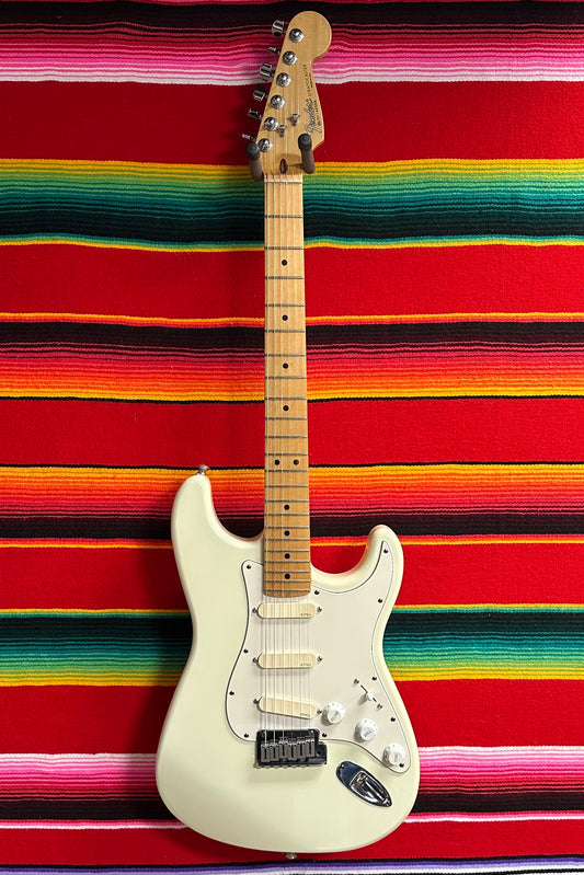Fender American Standard Stratocaster Arctic White (1993)